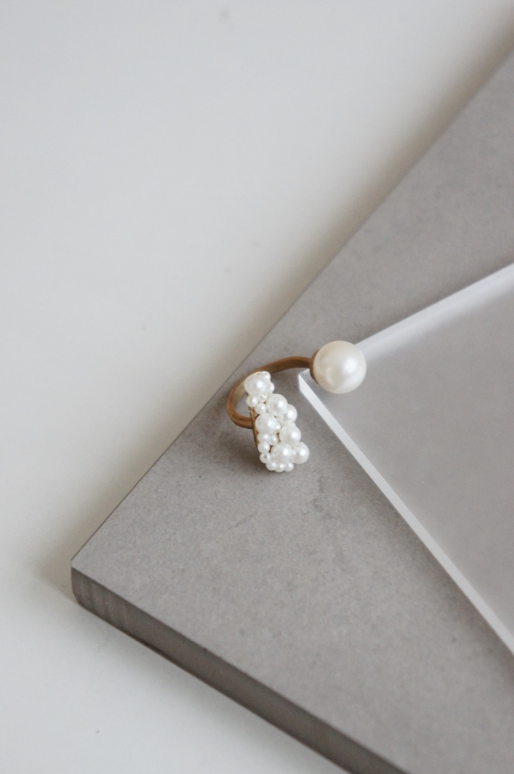 Grit & Pearl (PO21NOV)